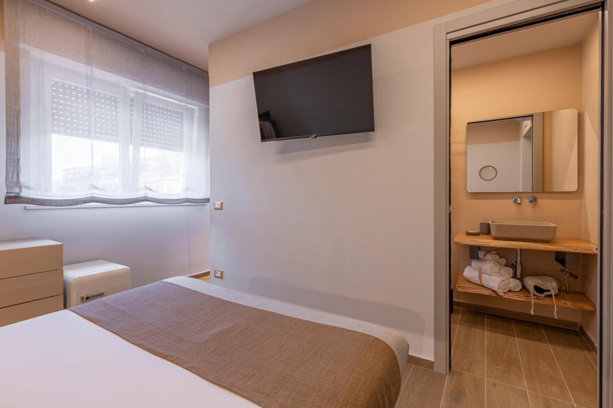 Luci Sul Mare -Boutique Rooms Фоллоніка Екстер'єр фото