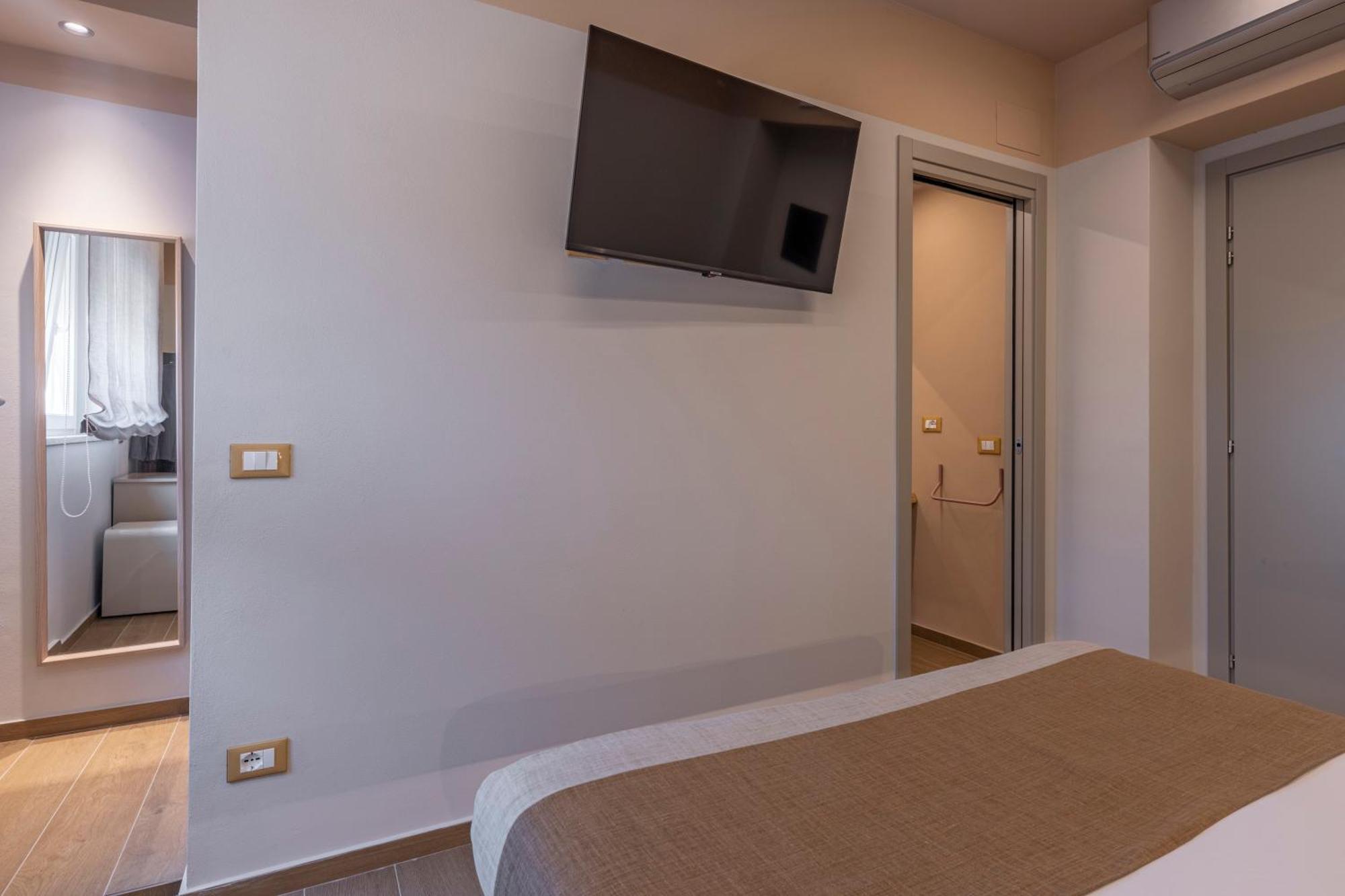 Luci Sul Mare -Boutique Rooms Фоллоніка Екстер'єр фото